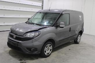 Vaurioauto  passenger cars Fiat Doblo  2023/3