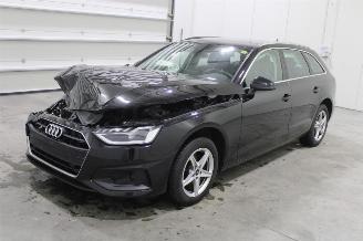 Vaurioauto  passenger cars Audi A4  2022/10