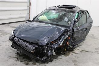 Schadeauto Cupra Leon  2025/1
