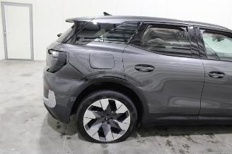 damaged passenger cars Ford Explorer  2025/8