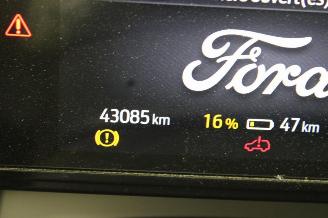 Ford Explorer  picture 13