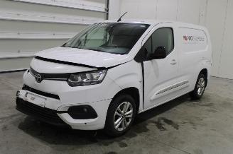 Unfallwagen Toyota ProAce CITY 2023/2