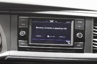 Volkswagen Transporter T6 picture 13
