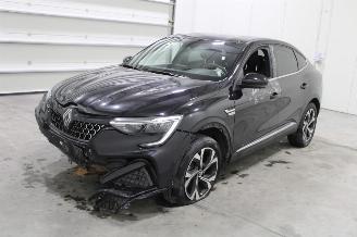 krockskadad bil auto Renault Arkana  2024/5