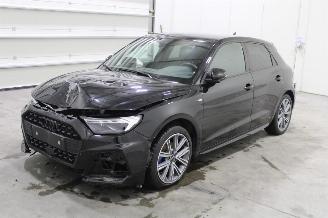 Schadeauto Audi A1  2023/10