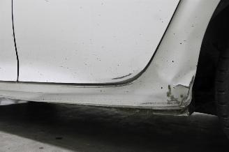 Peugeot 208  picture 20