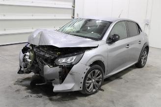 Vaurioauto  passenger cars Peugeot 208  2023/8