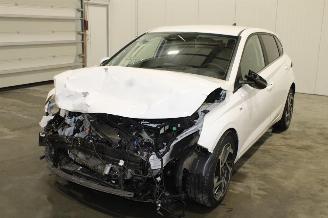 uszkodzony samochody osobowe Hyundai I-20 i20 2022/1