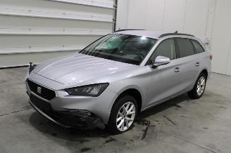 Vaurioauto  passenger cars Seat Leon  2022/12