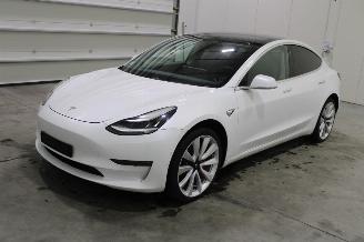 Schadeauto Tesla Model 3  2019/10