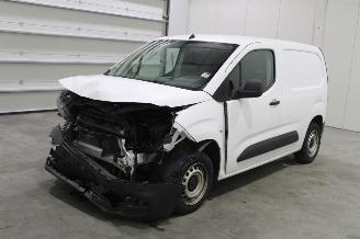 Autoverwertung Peugeot Partner  2019/8