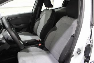 Renault Clio  picture 10