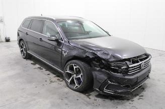 Volkswagen Passat  picture 2