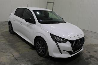 Peugeot 208  picture 2