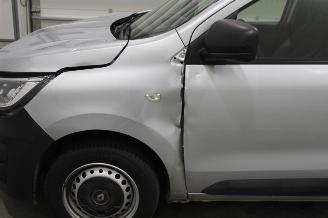 Renault Express  picture 5