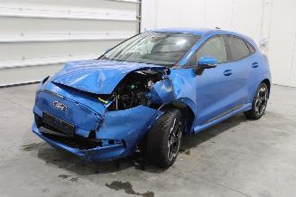 damaged passenger cars Ford Puma  2026/4