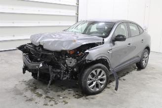 krockskadad bil auto Renault Arkana  2024/12