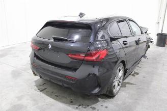 BMW 1-serie 118 picture 4