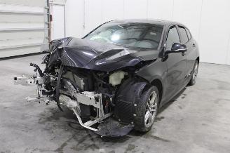 Vrakbiler auto BMW 1-serie 118 2023/3