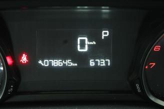 Peugeot 308  picture 12