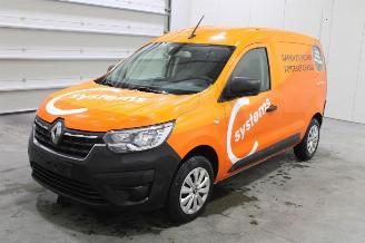 Vaurioauto  passenger cars Renault Express  2023/12