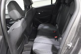 Peugeot 208  picture 12