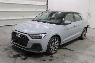 damaged passenger cars Audi A1  2022/9