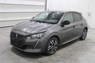 Damaged car Peugeot 208  2022/12