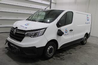 Salvage car Renault Trafic  2023/9