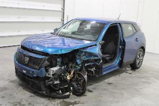 Damaged car Peugeot 2008  2025/11