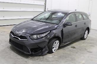 Damaged car Kia Cee d cee'd 2022/4