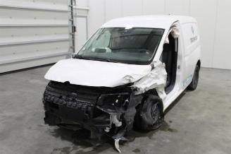 krockskadad bil auto Volkswagen Caddy  2025/2