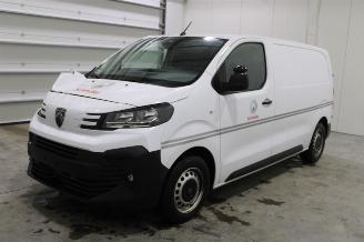 Damaged car Peugeot Expert  2024/11