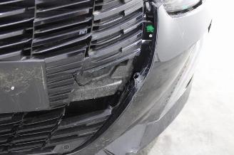 Peugeot 208  picture 20