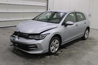 uszkodzony samochody osobowe Volkswagen Golf  2025/10