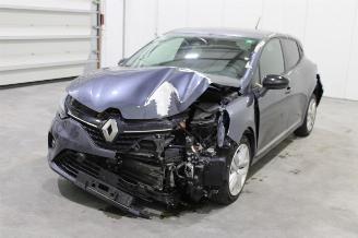 Schadeauto Renault Clio  2021/6