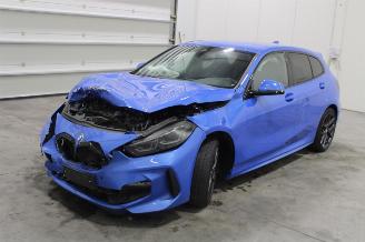 krockskadad bil auto BMW 1-serie 118 2021/12