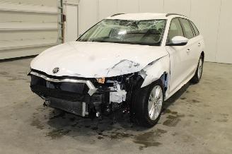 skadebil auto Skoda Octavia  2023/12
