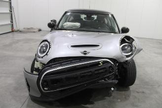 Mini Cooper SE picture 6