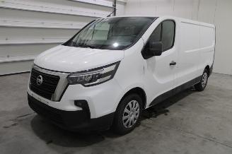 Purkuautot passenger cars Nissan Primastar  