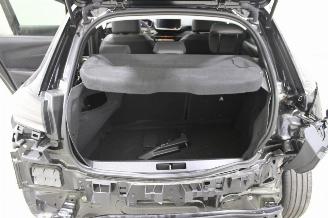 Peugeot 208  picture 20