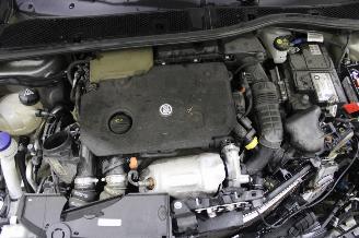 Peugeot 208  picture 14
