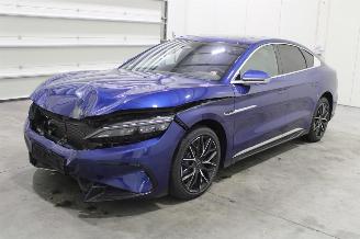 damaged passenger cars BYD HAN  2023/7