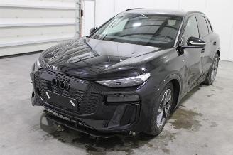 Damaged car Audi Q6 e-tron 2025/10