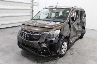 Salvage car Opel Combo  2021/4