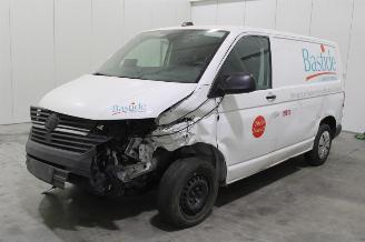 Unfallwagen Volkswagen Transporter T6 2024/7