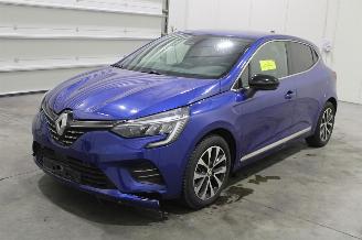 Schadeauto Renault Clio  2023/4