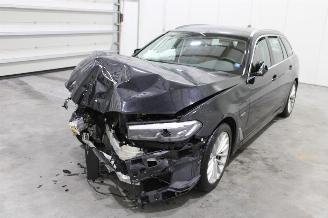 uszkodzony samochody osobowe BMW 5-serie 530 2023/1