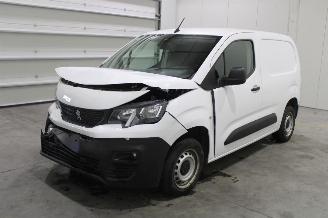 uszkodzony samochody osobowe Peugeot Partner  2020/9