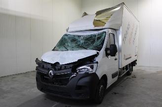 krockskadad bil auto Renault Master  2024/9